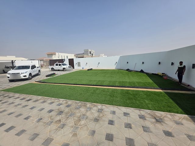 Artificial grass for villa gardens